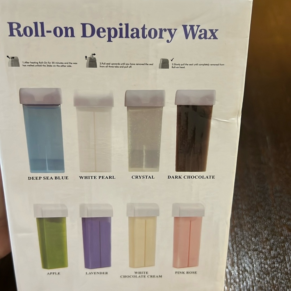 Roll-on depilatory wax. Is new in the box I just open the box but is new all.